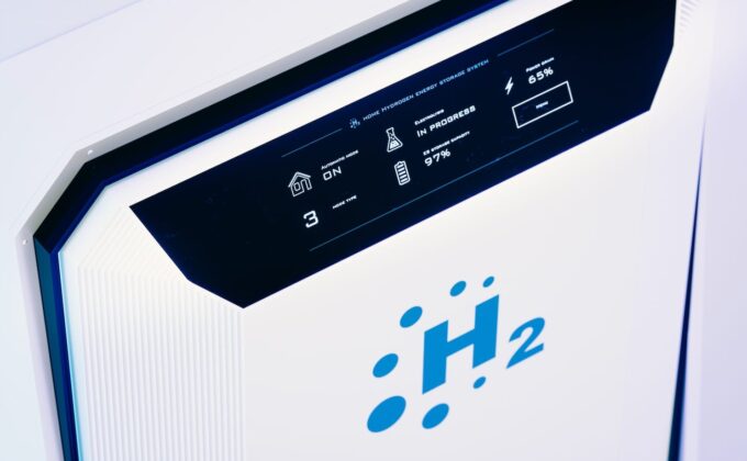 there is a concerning pushback that attempts to preserve the status quo. Enter ‘hydrogen-ready’ or ‘renewable fuel-ready’ boilers; the fossil fuel heating industry’s latest attempt to slow down clean heating. During negotiations of the EU’s Energy Performance of Buildings Directive (EPBD) some members of the European Parliament proposed that “boilers certified to run on renewable fuels … shall not be considered fossil heating systems”. ‘Renewable fuels’ could include hydrogen or biomass-based fuels