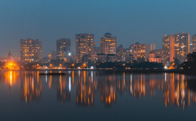 Mumbai skyline at night|CERC Framework for the real-time market|Chart 1: Daily Average Price and Volume|Chart 2: Average Diurnal Trend|Chart 3: Buy Bids by Region|Chart 4: Sell Bids by Region|Chart 5: Demand and Supply by Area|Chart 6: RTM and DAM|Mumbai skyline at night