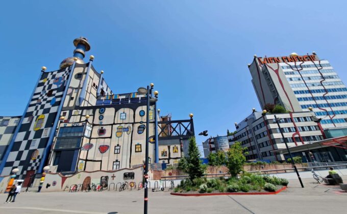 external view of vienna's colorful Spittelau district heating system|external view of vienna's colorful Spittelau district heating system